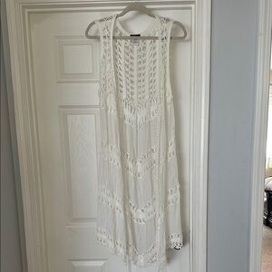 Sleeveless White Kimono